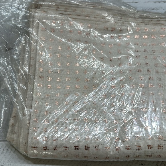 Project 62 - Placemats 14in x 19in (335388) Rose Gold - Picture 3 of 3